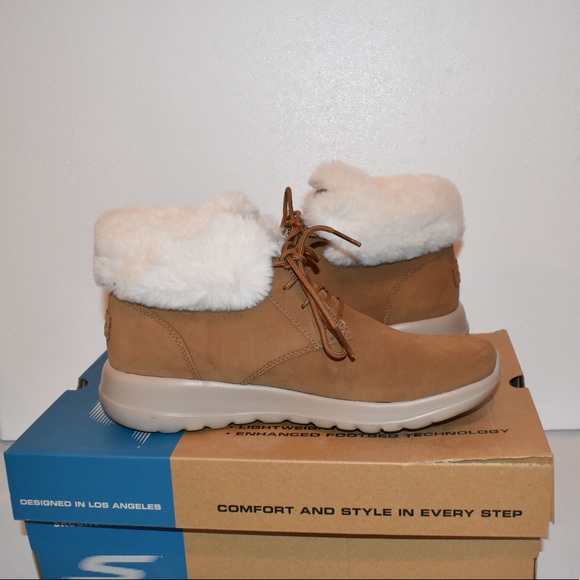 🔥SOLD🔥Skechers Lush Women's Lace-Up Fur Boot - Picture 3 of 9